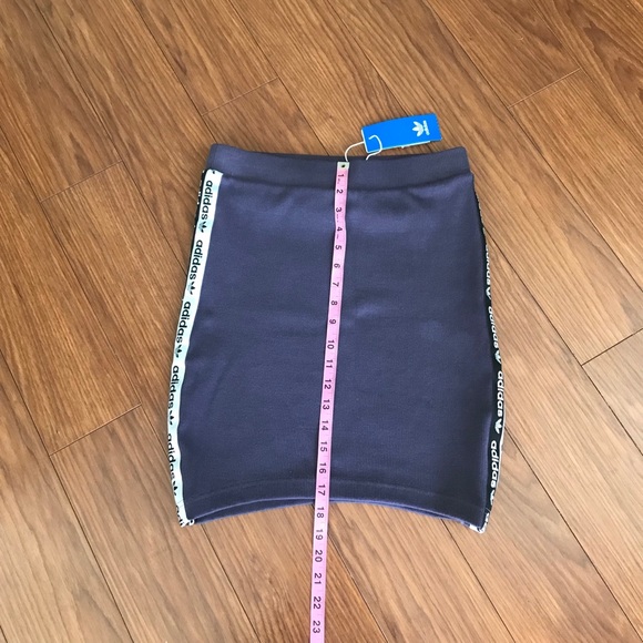 ADIDAS Originals RYV Bodycon Ribbed Mini Skirt Medium NWT - Picture 8 of 8